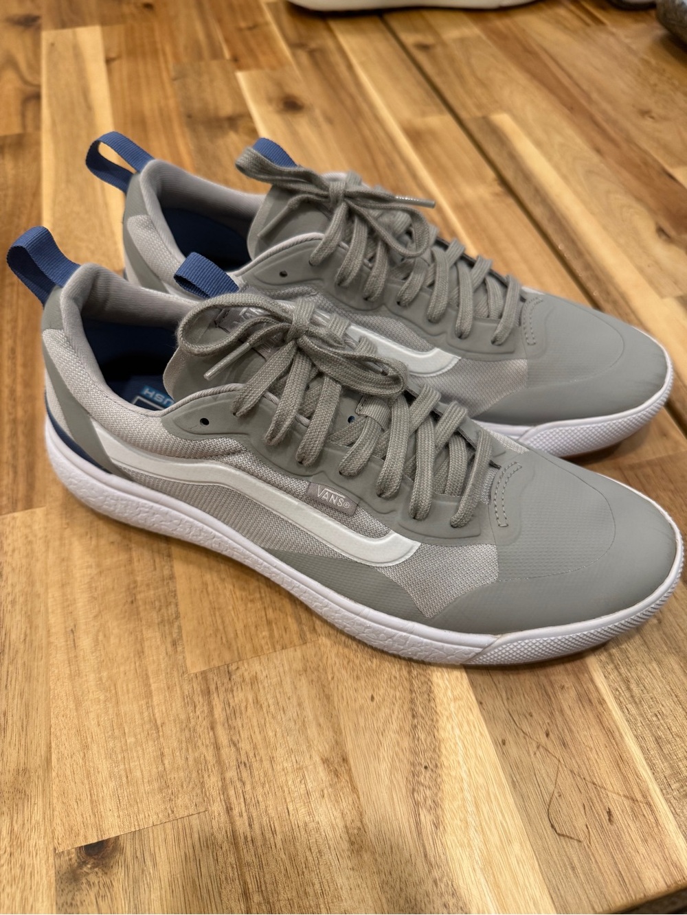 Men’s Vans UltraRange sneakers